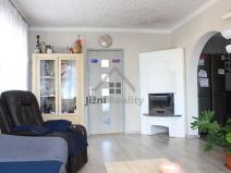 Prodej bytu 3+1, Nové Hrady, Sídliště míru, 77 m2