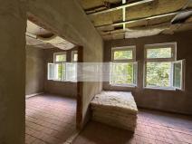 Prodej půdního prostoru, Karlovy Vary, Sadová, 150 m2