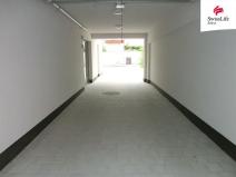 Pronájem garážového stání, Pardubice, Bratranců Veverkových, 16 m2