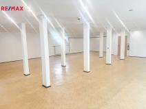 Pronájem obchodního prostoru, Kroměříž, 390 m2