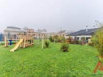 Prodej rodinného domu, Byšice, 365 m2