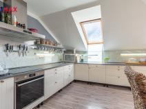 Prodej rodinného domu, Lom, Komenského, 300 m2