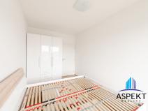 Pronájem bytu 2+kk, Praha, Formanská, 42 m2