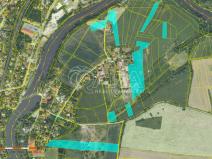 Prodej podílu 7/16 pozemku, Praha - Lipence, 31659 m2