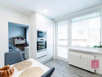 Prodej bytu 2+1, Mokrá-Horákov, 52 m2