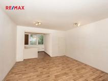 Pronájem bytu 1+1, Plzeň, Skvrňanská, 38 m2