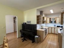 Prodej bytu 4+1, Hradec Králové, Pospíšilova, 106 m2