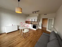 Pronájem bytu 1+kk, Praha - Modřany, Komořanská, 35 m2