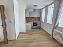 Pronájem bytu 2+1, Moravský Krumlov, Komenského, 80 m2