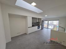 Pronájem bytu 2+kk, Opava - Město, náměstí Osvoboditelů, 42 m2