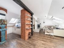 Prodej bytu 4+kk, Benešov, Ladova, 102 m2