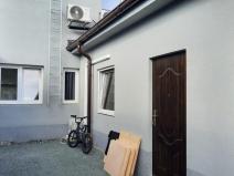 Pronájem bytu 1+kk, Pardubice - Svítkov, Dlouhá, 24 m2