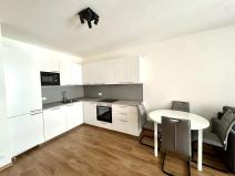Pronájem bytu 2+kk, Praha - Hloubětín, Poděbradská, 52 m2