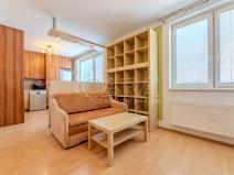 Pronájem bytu 1+kk, Praha - Troja, Hnězdenská, 39 m2
