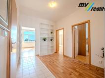 Prodej bytu 3+kk, Milovice, Lesní, 91 m2