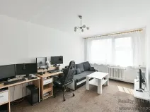 Pronájem bytu 2+kk, Praha - Kobylisy, Pohnertova, 43 m2