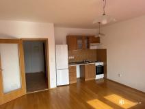 Pronájem bytu 1+kk, Praha - Strašnice, Názovská, 38 m2