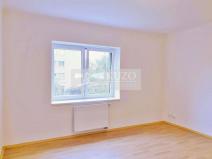 Pronájem bytu 2+kk, Praha, Náhorní, 42 m2