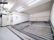 Prodej garážového stání, Praha, Herlíkovická, 14 m2