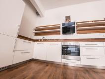 Pronájem bytu 1+kk, Praha - Nusle, Bartoškova, 39 m2