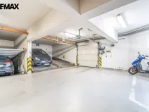 Prodej garážového stání, Praha - Libeň, Kašparovo náměstí, 12 m2