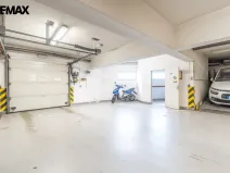 Prodej garážového stání, Praha - Libeň, Kašparovo náměstí, 12 m2