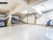 Prodej garážového stání, Praha - Libeň, Kašparovo náměstí, 12 m2