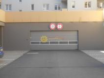 Pronájem garážového stání, Hradec Králové - Nový Hradec Králové, Jana Masaryka, 11 m2