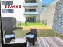 Pronájem bytu 1+kk, Praha - Smíchov, Podbělohorská, 39 m2