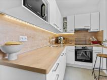 Prodej bytu 3+1, Zlín - Malenovice, třída Svobody, 68 m2