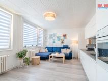Pronájem bytu 1+kk, Kladno, Vít. Nezvala, 33 m2