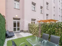 Pronájem bytu 1+kk, Praha, Pod Labuťkou, 45 m2