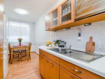 Pronájem bytu 4+1, Praha - Černý Most, Doležalova, 90 m2