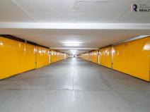Pronájem garáže, Praha - Řepy, Makovského, 20 m2