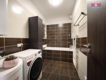 Prodej bytu 3+kk, Praha - Cholupice, Podchýšská, 70 m2