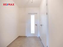 Prodej bytu 1+kk, Praha - Háje, Sochorcova, 31 m2