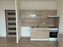 Pronájem bytu 2+kk, Liberec, Dobiášova, 40 m2