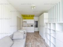 Prodej bytu 1+kk, Praha - Troja, Hnězdenská, 25 m2