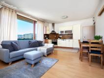 Pronájem bytu 2+kk, Praha, Lipovská, 55 m2