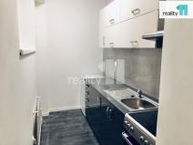 Pronájem bytu 2+kk, Praha - Dejvice, Vostrovská, 42 m2
