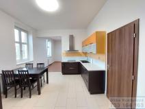Pronájem bytu 2+1, Krnov - Pod Cvilínem, Opavská, 100 m2