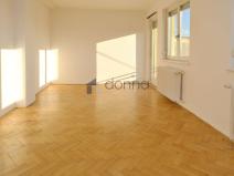 Pronájem bytu 1+1, Praha, Šrobárova, 59 m2