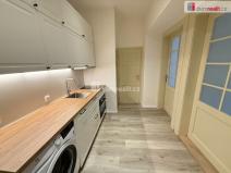 Pronájem bytu 2+1, Praha - Vršovice, Bulharská, 45 m2