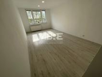 Pronájem bytu 2+1, Karviná - Hranice, Bratr. Veverkových, 54 m2