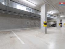 Pronájem garážového stání, Plzeň, Stehlíkova, 12 m2