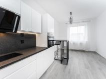 Pronájem bytu 2+kk, Hradec Králové - Třebeš, Svatojánská, 32 m2