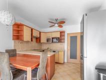 Pronájem bytu 2+kk, Praha - Kobylisy, Kyselova, 60 m2