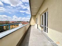 Prodej bytu 2+1, Louny, Tyršovo nám., 60 m2