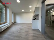 Prodej bytu 1+kk, Plzeň, Bolevecká, 28 m2