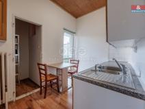 Prodej bytu 1+1, Karlovy Vary, K. Čapka, 36 m2